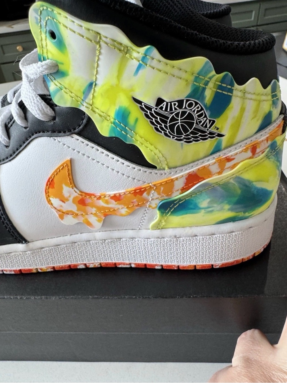 RARE Air Jordan 1’s Mids, Melting, Size 6Y